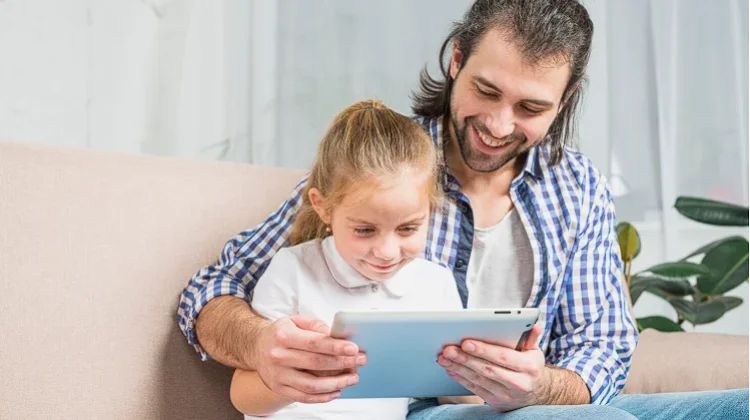 Cegah Anak Kecanduan Gadget sejak Dini