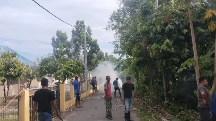 Sambut Idul Adha, Warga Jruek Bak Kreh Gelar Gotong Royong