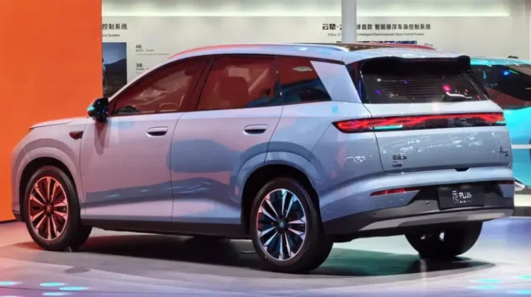 BYD Atto 3 Generasi Terbaru Meluncur, Usung Teknologi Pengisian Cepat