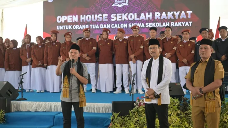 Wagub Aceh Bersama Menteri Sosial Hadiri Open House Sekolah Rakyat di Aceh Besar