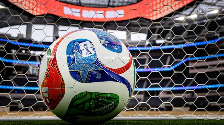 'Trionda' Bola Pintar yang Bisa "Bercerita" kepada Wasit