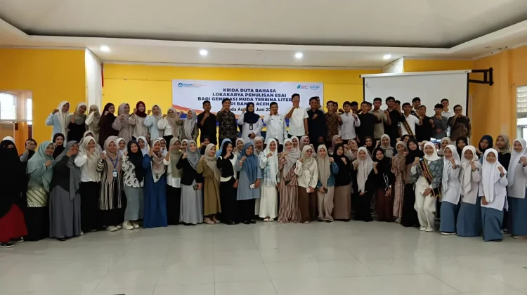 Krida Duta Bahasa: Lokakarya Esai bagi Pemuda Terbina Literasi