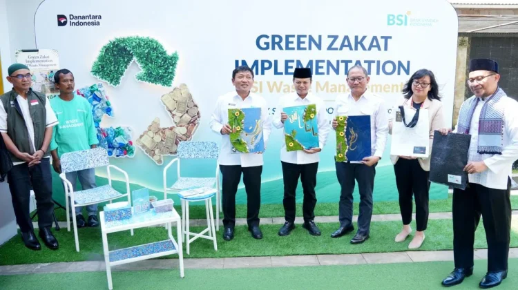 Lewat Implementasi Green Zakat, BSI Ajak Masyarakat Ubah Sampah Jadi Emas