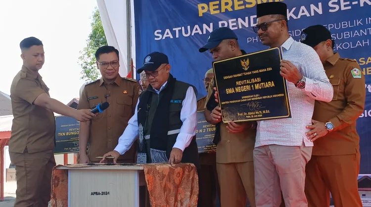 Mendikdasmen Resmikan Revitalisasi Sekolah di Kabupaten Pidie