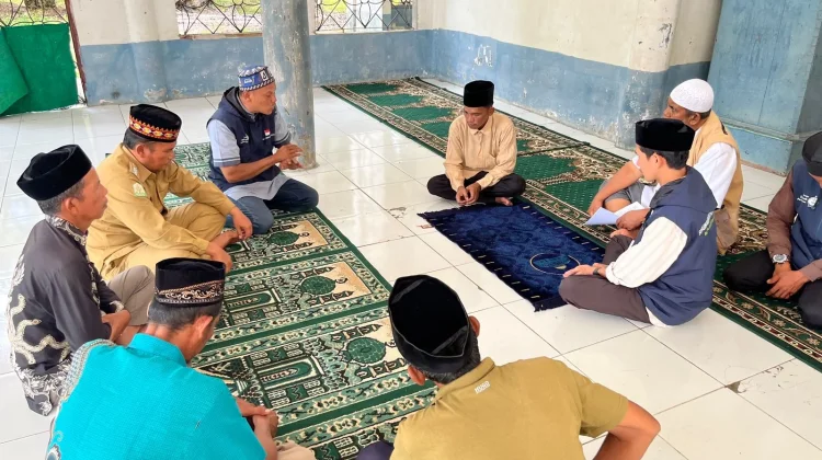 Muallaf Baru di Danau Paris Ucapkan Syahadat, Camat Beri Nama Muhammad Farhan