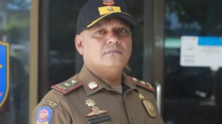 Satpol PP dan WH Tertibkan Kafe yang Ganggu Kenyamanan Warga