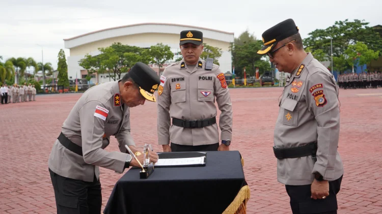 Karorena Polda Aceh Serahkan Jabatan, Kapolda Beri Apresiasi