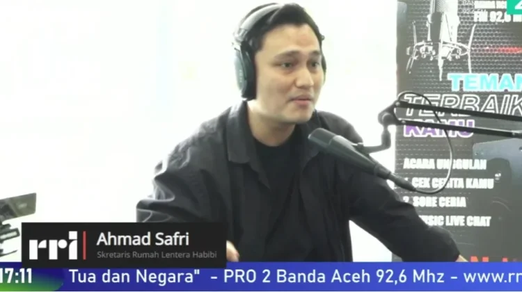 Orang Tua Diingatkan Bahaya Penggunaan Gadget pada Anak, Ini Risikonya