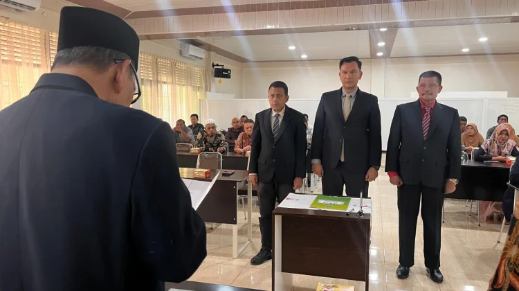 Rektor Universitas Iskandar Muda Lantik Wakil Rektor dan Kepala Biro
