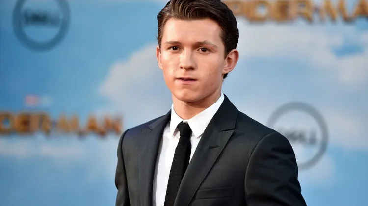 Jelang Tayang, Tom Holland Cerita Pengalaman Berakting di The Odyssey
