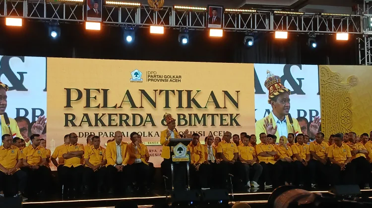 Bahlil Lantik Pengurus Baru Golkar Aceh, Tekankan Soliditas-Konsolidasi Partai