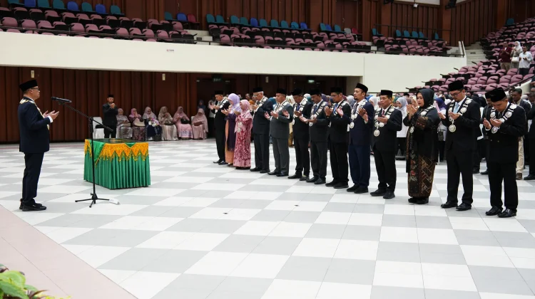 Rektor USK Lantik 12 Dekan dan Direktur Sekolah Pascasarjana