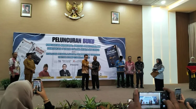 Dosen Unimal Luncurkan Buku tentang Kebijakan Penanggulangan Bencana