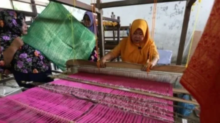 Kolaborasi Jadi Kunci Pengembangan Ekonomi Kreatif Berbasis Budaya Lokal