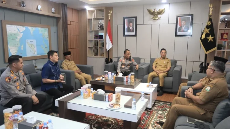 Jalankan Amanah Mualem, Sekda Aceh Silaturahmi dengan Kapolda Aceh