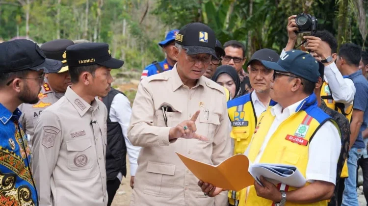 Kementerian PU Bakal Bangun kembali Jembatan Gantung Sikundo