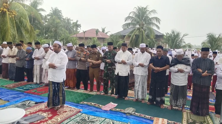 Ratusan Masyarakat Darul Kamal Gelar Shalat Istisqa
