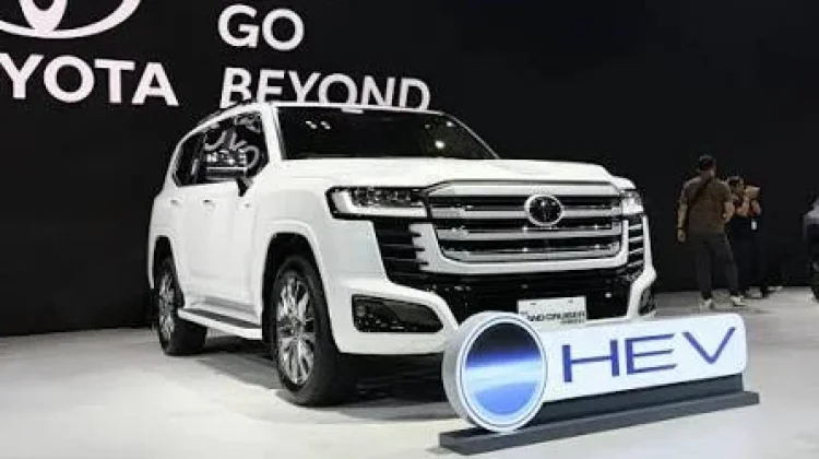 Toyota Pamer Land Cruiser Hybrid Terbaru, Punya Performa Ganas di jalur Off-Road
