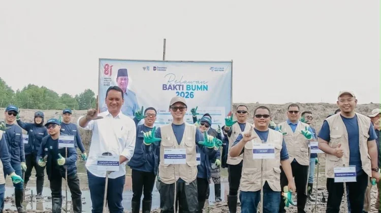 Pulihkan Pesisir Aceh Tamiang, BSI dan Relawan Bakti BUMN Tanam 15.000 Mangrove