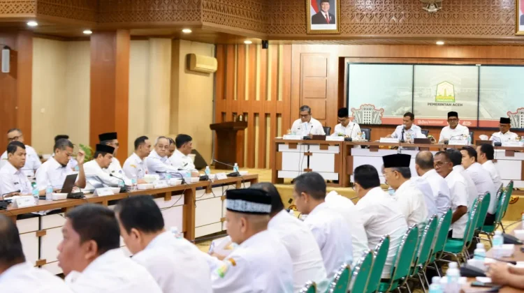 Pimpin Rapat Koordinasi Bersama SKPA, Wagub Dek Fadh: Transparansi adalah Kunci