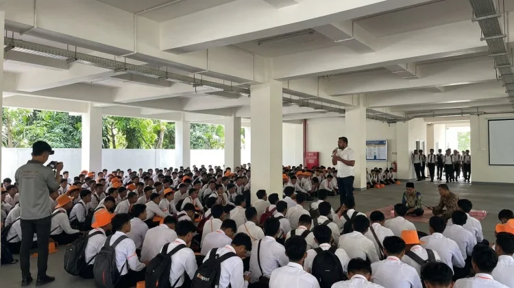 Densus 88 Edukasi Mahasiswa FEBI UIN Ar-Raniry Hadapi Tantangan Digital
