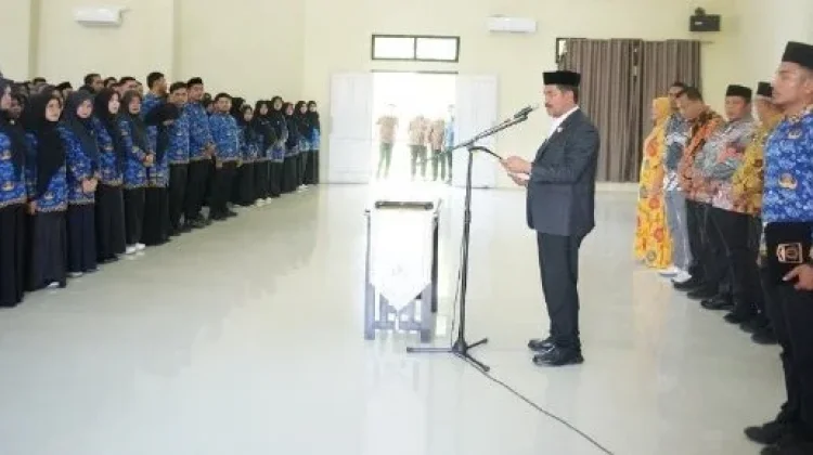 Wakil Bupati Aceh Besar Pimpin Pengambilan Sumpah PNS