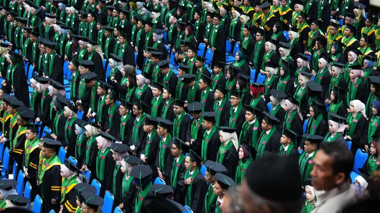 USK Lepas 1.110 Wisudawan di Hari Kedua, Ada Mahasiswa Fast-Track Tanpa Tesis