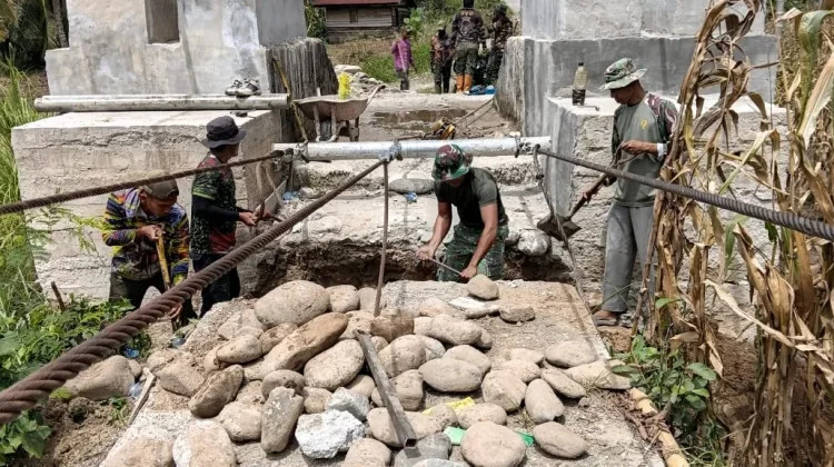 Pembangunan Jembatan Gantung di Lawe Pinis Aceh Tenggara Terus Dikebut