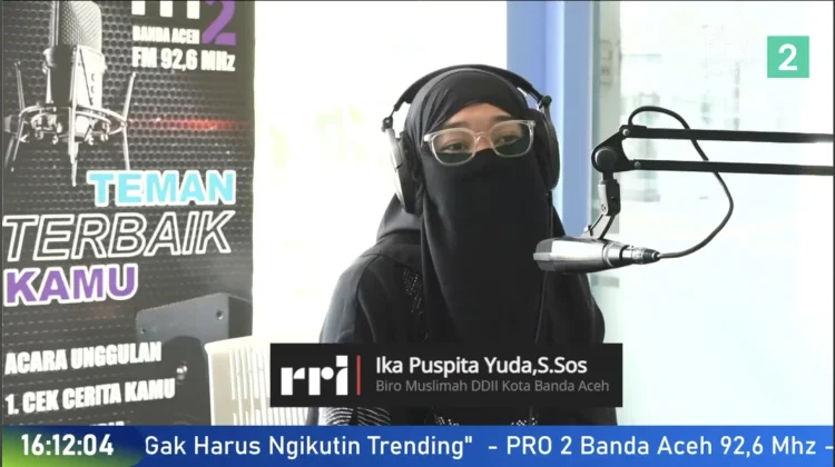 Islam Mengajarkan Bahagia tanpa Harus Ikut Tren FOMO