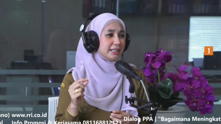 Literasi Digital Bantu Anak Perempuan Berpikir Kritis