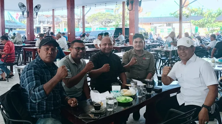 Dua Jam tanpa Sekat, Bupati Syech Muharram Titip Pesan kepada SMSI Aceh Besar