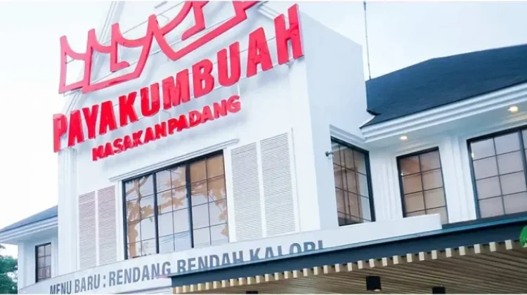 Mengapa Warung Nasi Padang Ada di Mana-Mana?