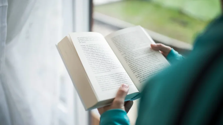 Tips Ibu Mudah Membaca di tengah Kesibukan