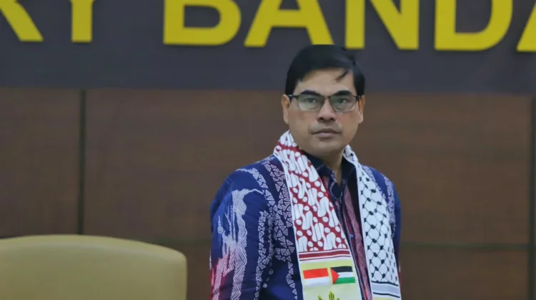 Rektor UIN Ar-Raniry Sikapi Hasil International Grand Imams Conference