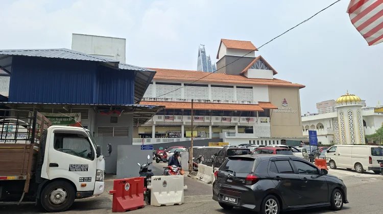 Kompleks Pasar Raja Bot, Destinasi Belanja di Kuala Lumpur
