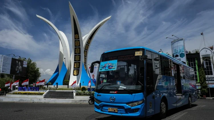 Transportasi Penyumbang Emisi Terbesar, DLHK3 Dorong Warga Naik Angkutan Umum