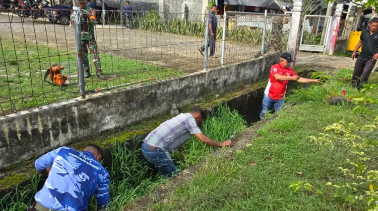 Forkopimcam Blang Bintang Gotong Royong Massal jelang Ramadan