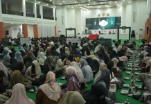 UIN Ar-Raniry Bersama UEA Berbagi Iftar Gratis