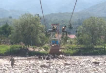 Kodim 0108/Aceh Tenggara dan Warga Lanjutkan Pembangunan Jembatan Gantung