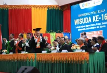 Rektor USK Ajak Mahasiswa Tingkatkan Kepedulian saat Sampaikan Pidato Wisuda