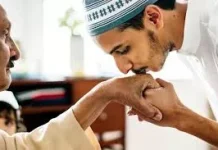 Berbakti pada Orang Tua Bagian dari Kesempurnaan Ibadah