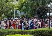 Warga Datangi Meuligoe Terima THR dari Gubernur Aceh