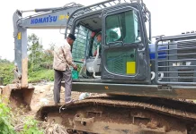 Tradisi Peusijuek Awali Pembangunan Jembatan Armco Pantan Sinaku Bener Meriah