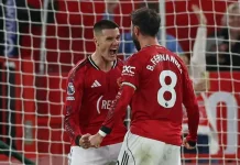 Manchester United Tundukkan Brentford 2-1, Kukuh di Tiga Besar Liga Inggris