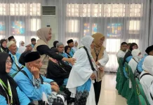 Tihawa Jadi Jemaah Tertua dalam Kloter Perdana Embarkasi Aceh