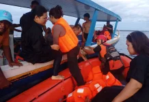 Boat Wisata Terbalik Dihantam Badai di Ujong Pancu