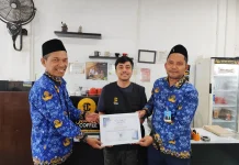 RRI Banda Aceh Serahkan Penghargaan kepada Join Coffee atas Dukungan UKWR