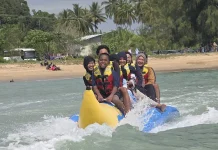 Wahana Banana Boat di Aceh Jaya Diserbu Wisatawan