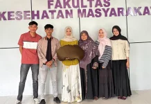 Mahasiswa FKM Unmuha Sulap Limbah Styrofoam Menjadi Bean Bag Sofa