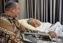 Mantan Gubernur Aceh  Dr. Zaini Abdullah Tutup Usia